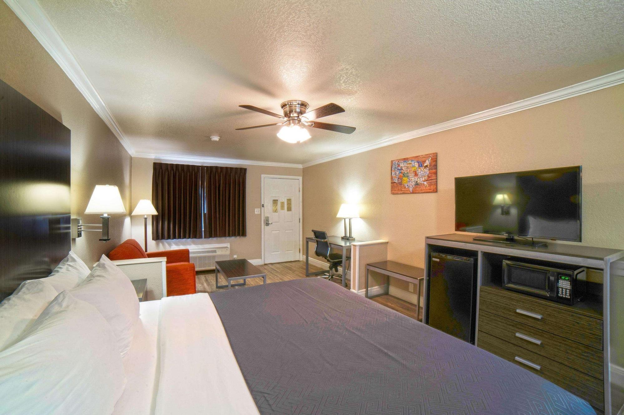 Econo Lodge Inn & Suites Corpus Christi Bagian luar foto