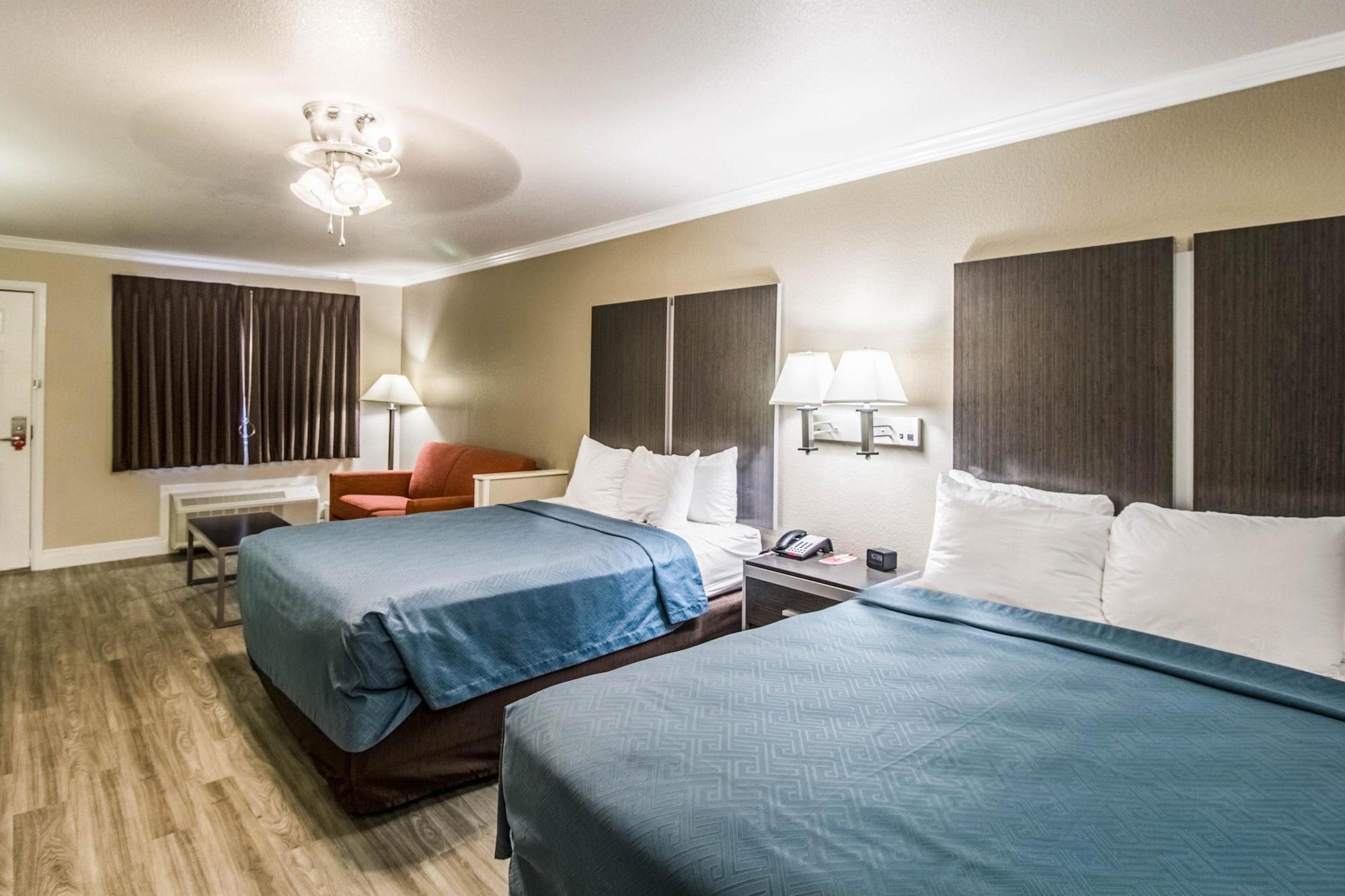 Econo Lodge Inn & Suites Corpus Christi Bagian luar foto