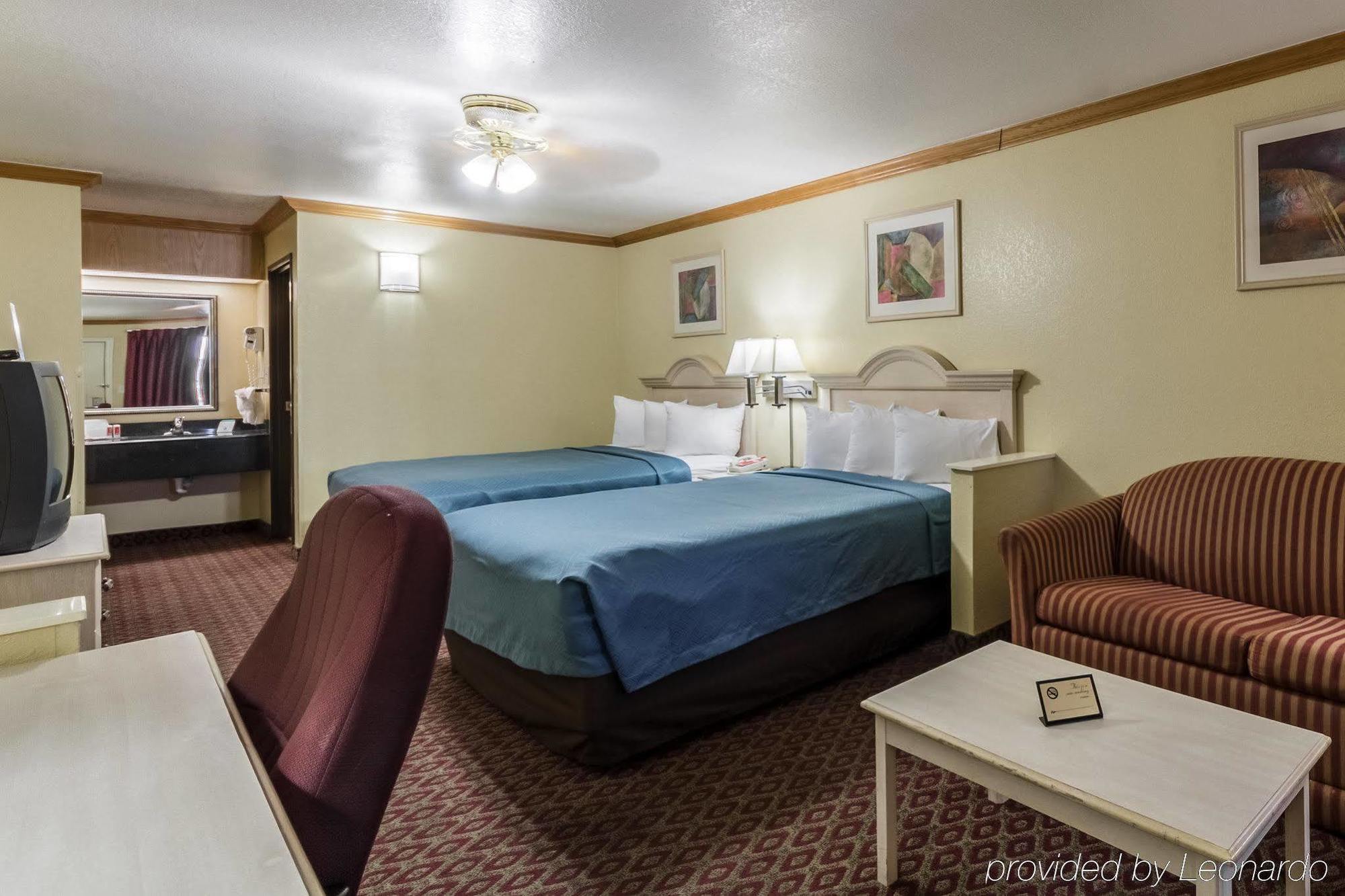 Econo Lodge Inn & Suites Corpus Christi Bagian luar foto