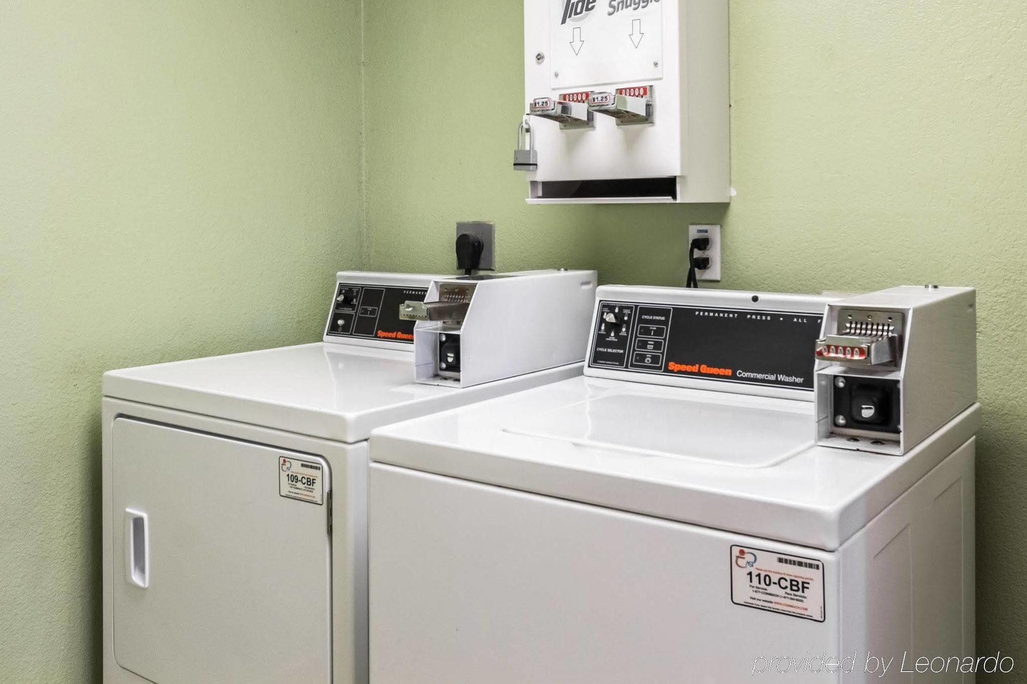 Econo Lodge Inn & Suites Corpus Christi Bagian luar foto