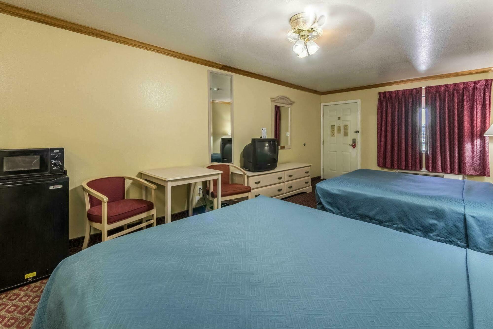 Econo Lodge Inn & Suites Corpus Christi Bagian luar foto